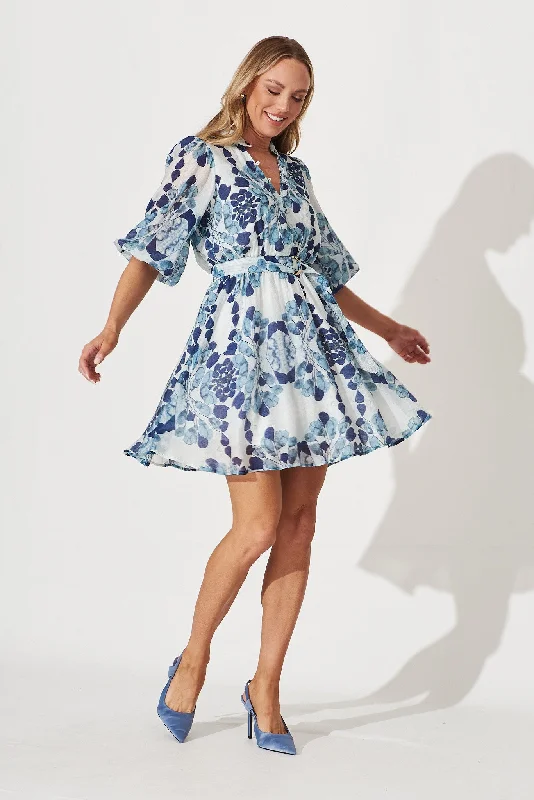 Larissa Dress In Blue Leaf Print