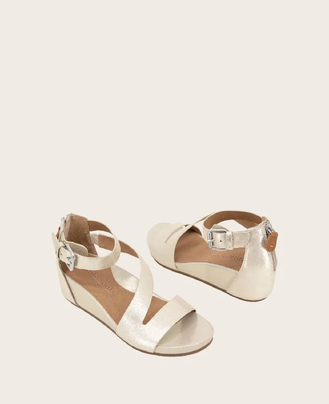 GENTLE SOULS - Gwen Leather Wedge Sandal