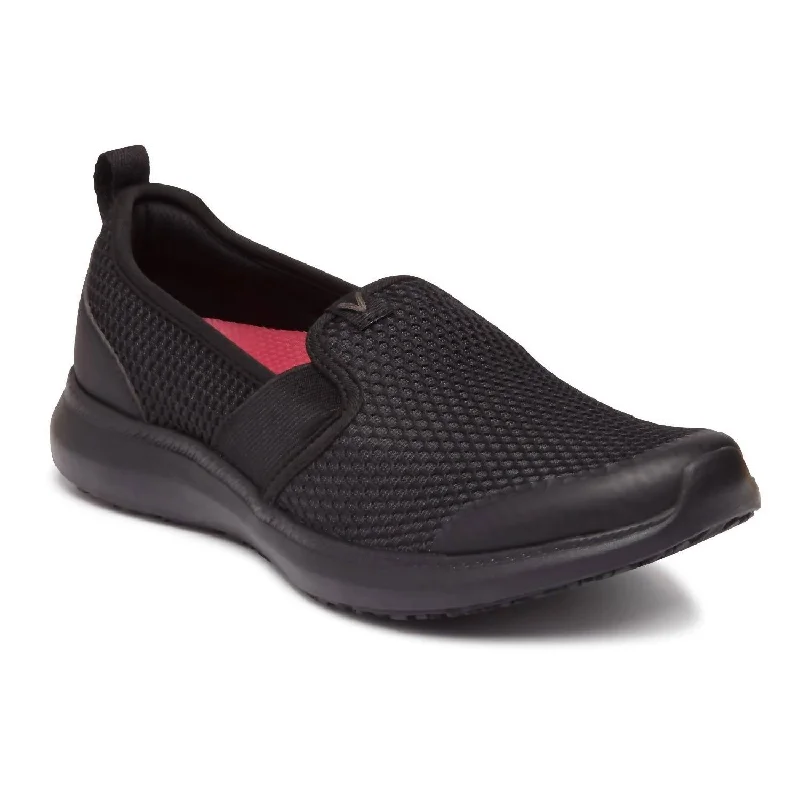 Julianna Slip-Resistant Loafer In Black