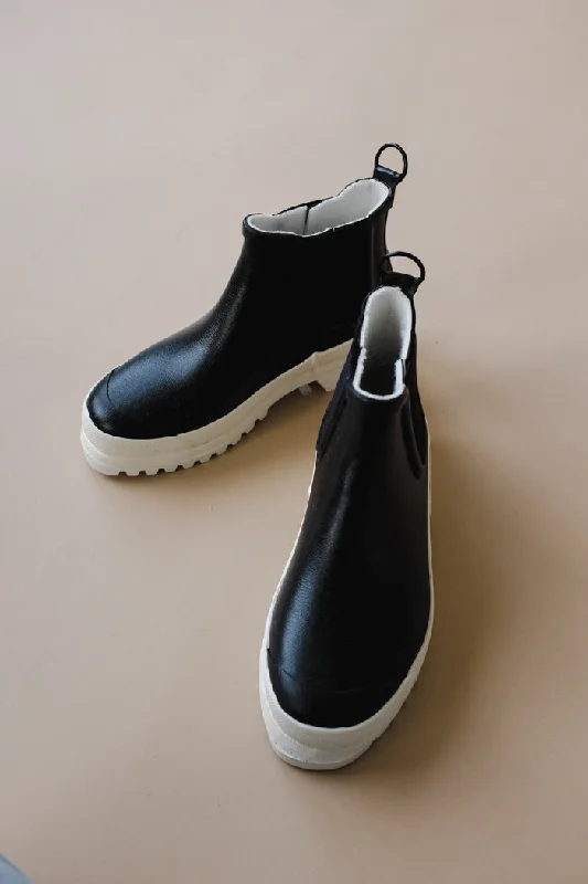 CHELSEA WINTERWALKER RAIN BOOT